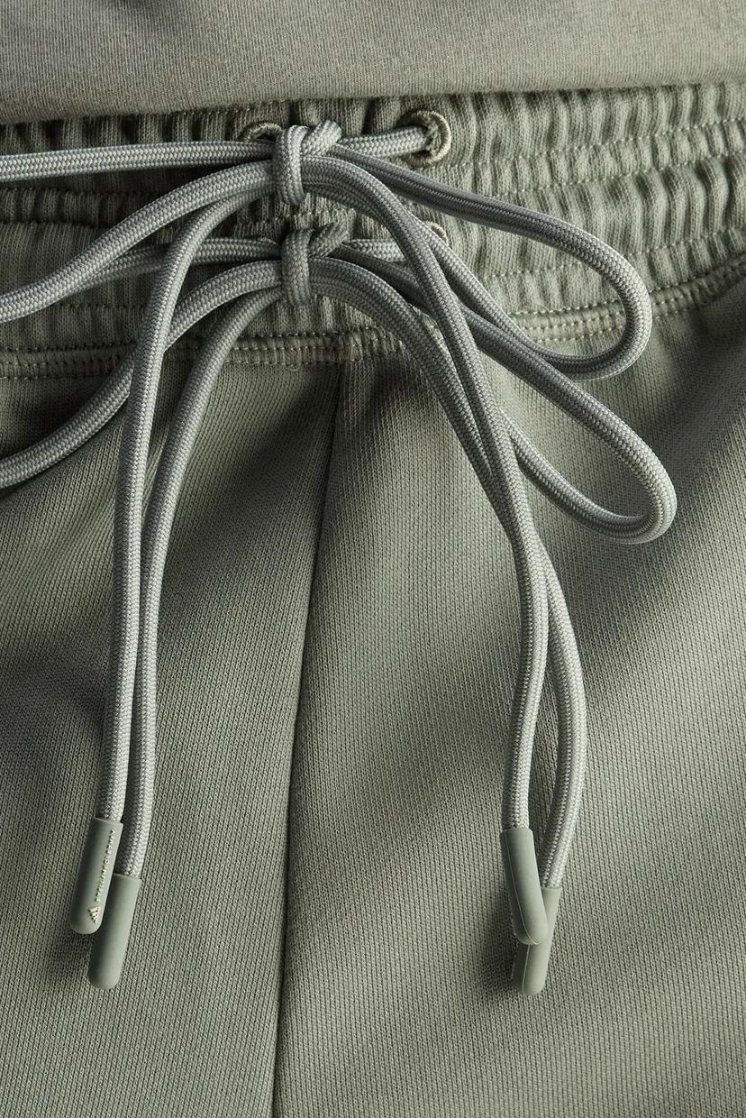Жіночі зелені шорти adidas by Stella McCartney TrueCasuals 4