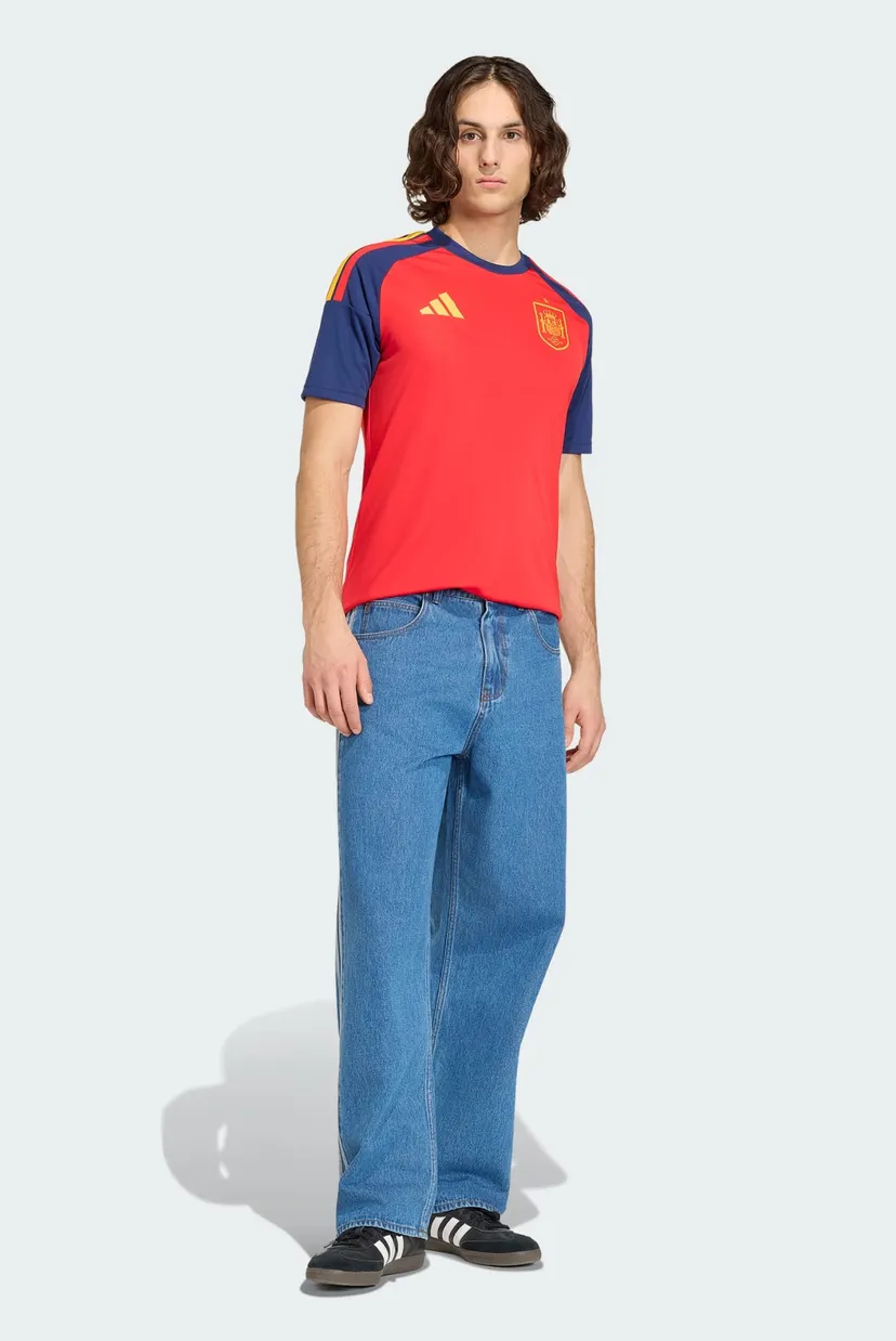 Мужская красная футболка Spain 26 Fan adidas JZ5780 — MD-Fashion