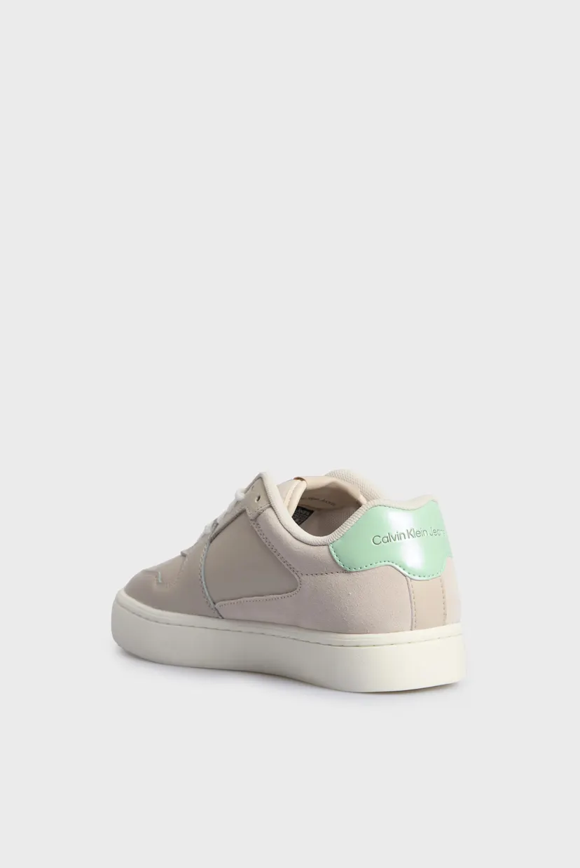 Жіночі бежеві снікерси CLASSIC CUPSOLE LOW NBS 5