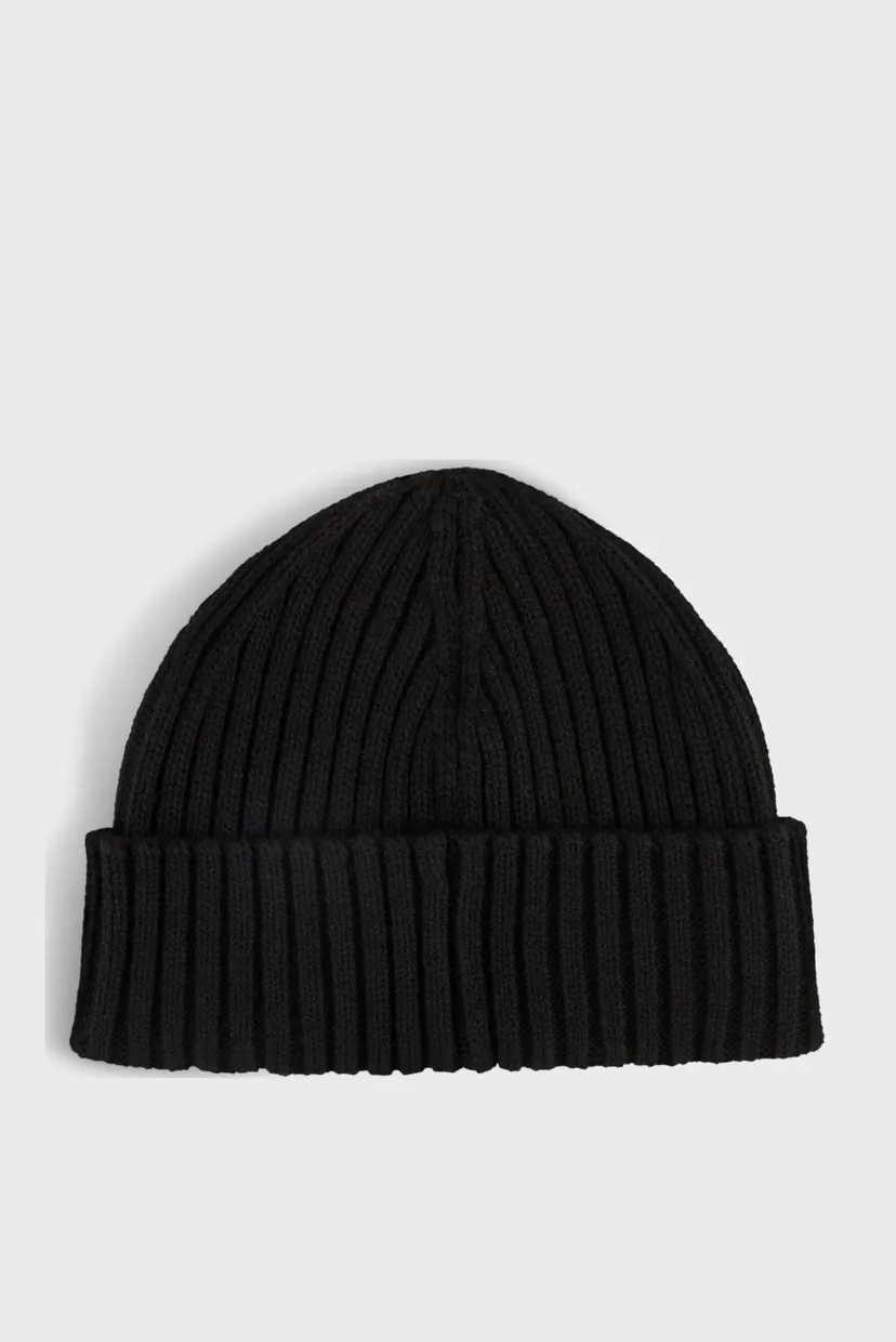 Чорна шапка  Essentials Fisherman Beanie 3