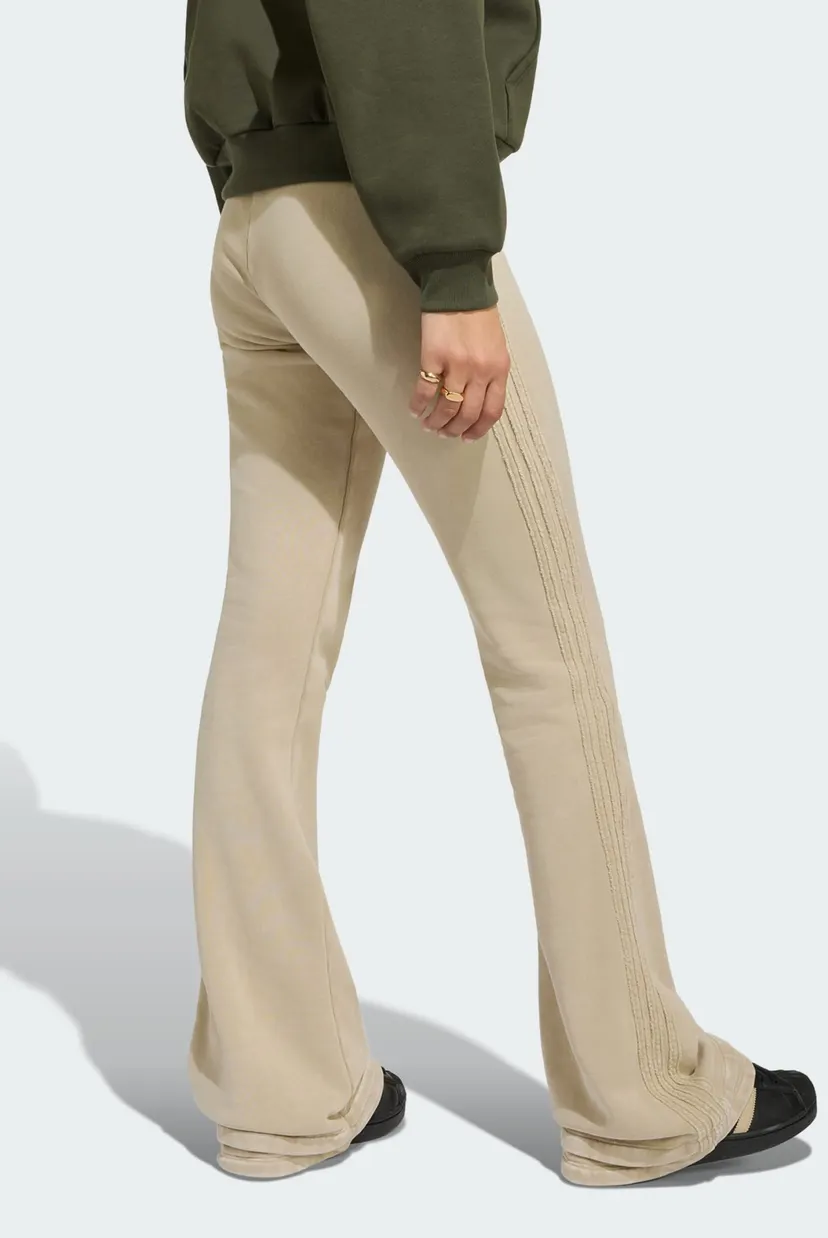 Жіночі бежеві спортивні штани SST BOOTCUT 3