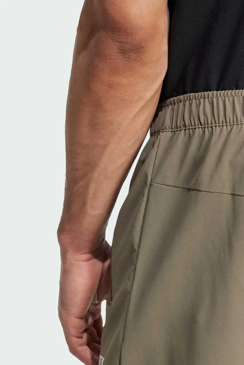 Чоловічі оливкові спортивні штани Multi Essentials Stretch 5