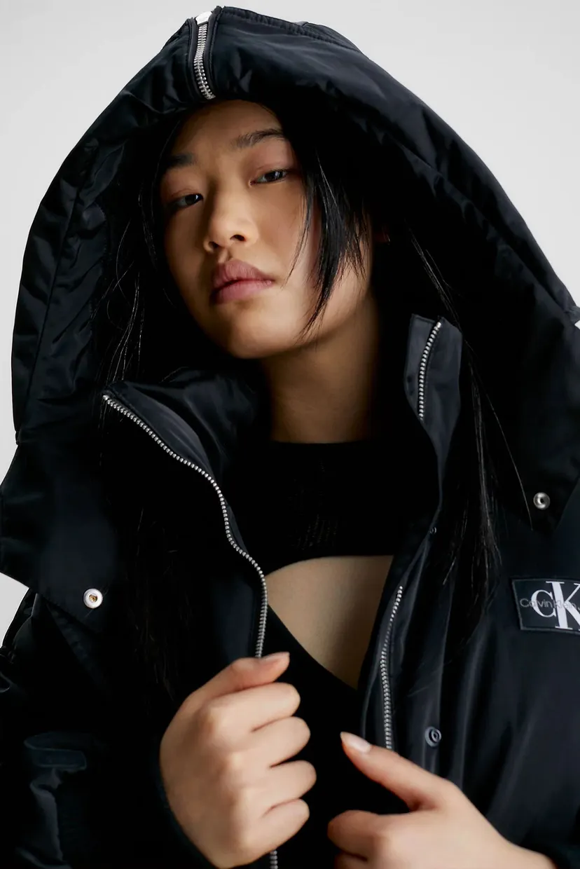Женская черная куртка ARCHIVAL OVERSIZED HOODED BOMBER 4