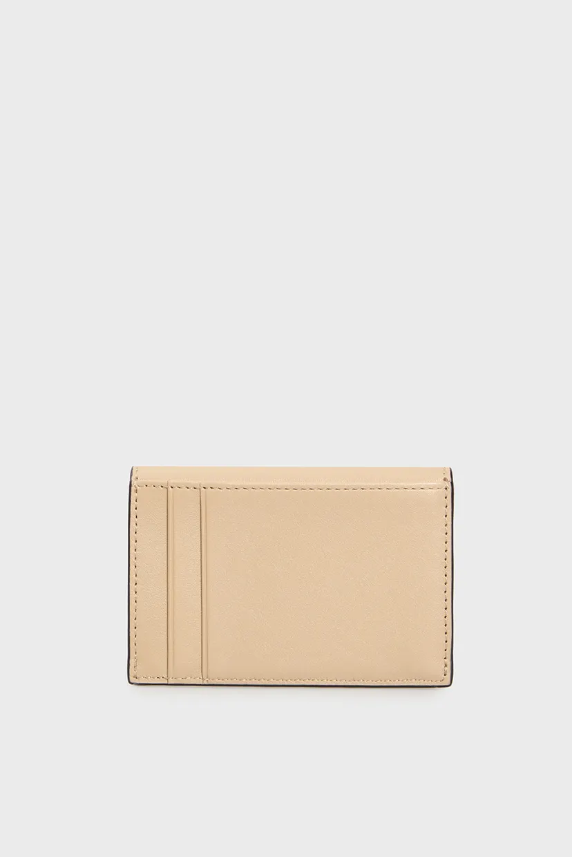 Женский бежевый кожаный кошелек FOREVER FLAP CARDHOLDER 4