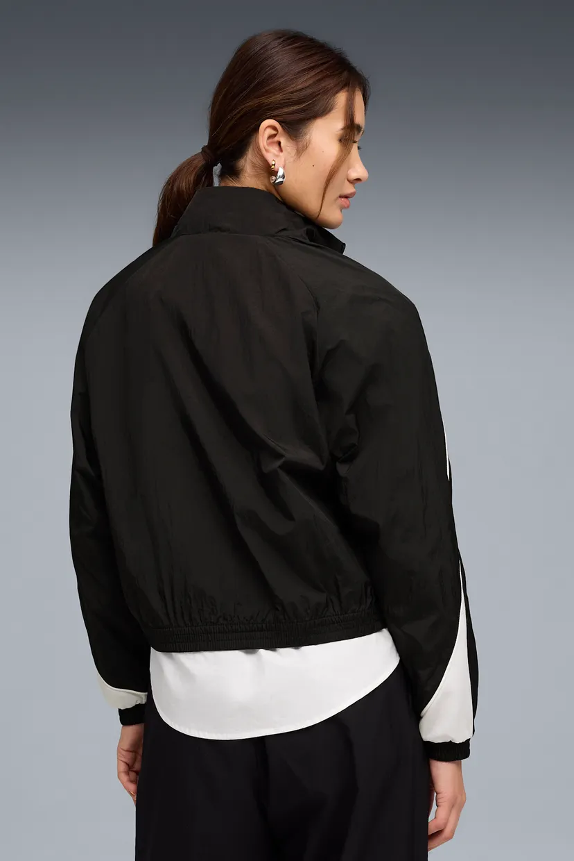 Женская черная куртка PUMA Sport Relaxed Full-Zip Jacket Women 3