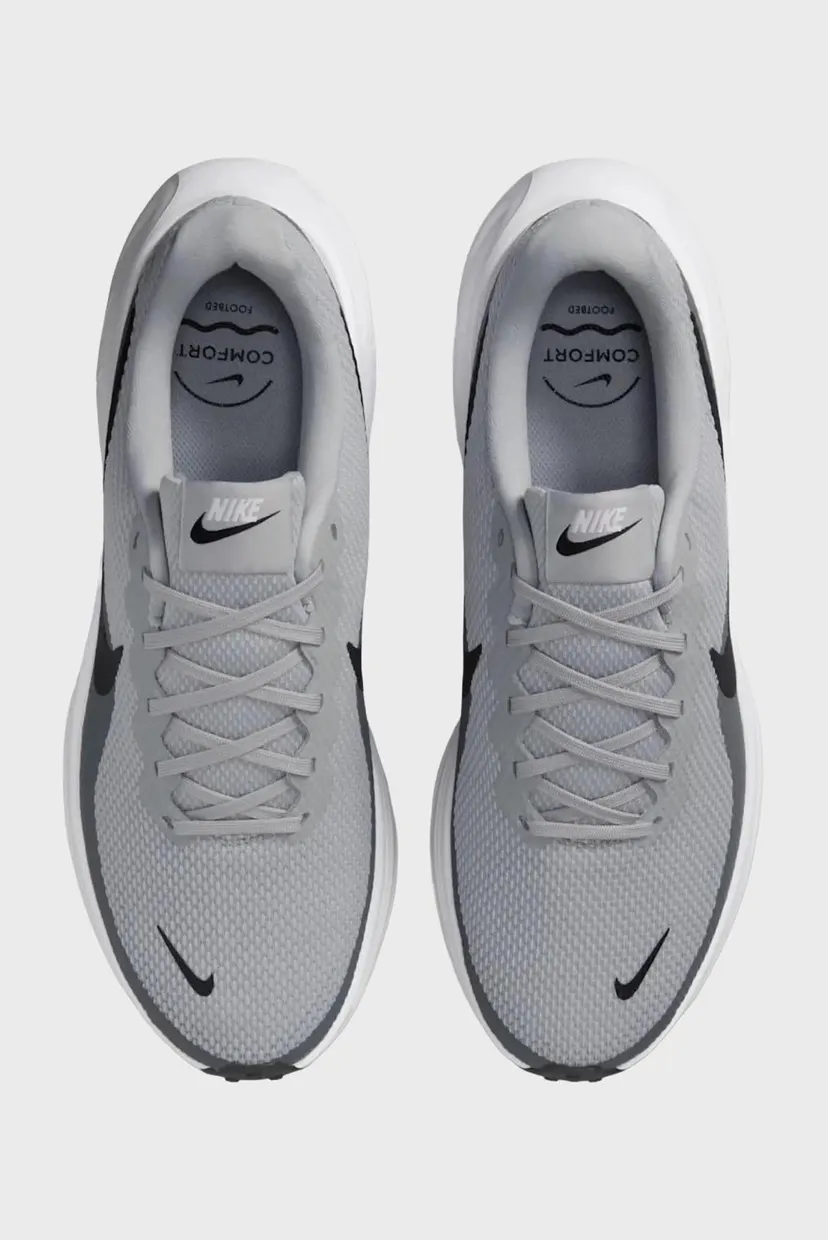 Чоловічі сірі кросівки NIKE REVOLUTION 8 4