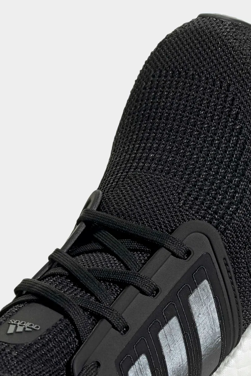 Чоловічі чорні кросівки Ultraboost 20 9
