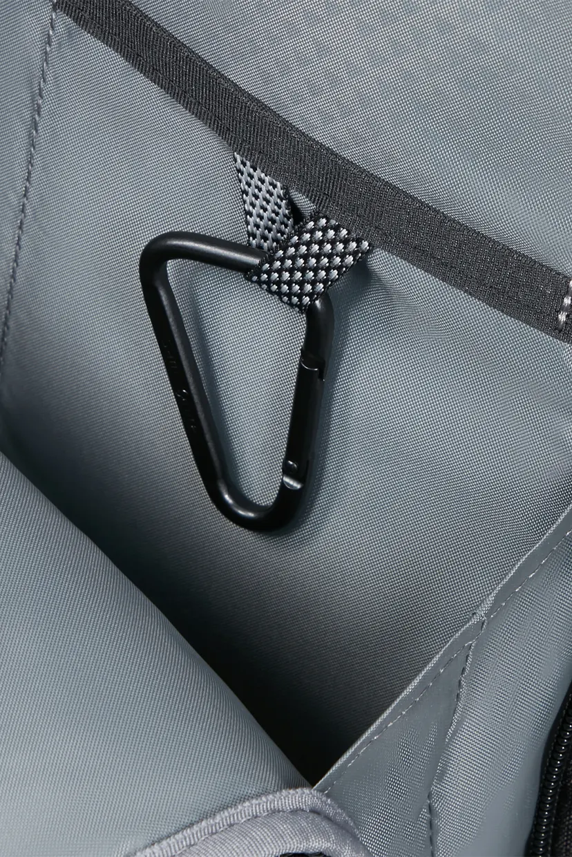Черный рюкзак ROADSEEKER DEEP BLACK 6