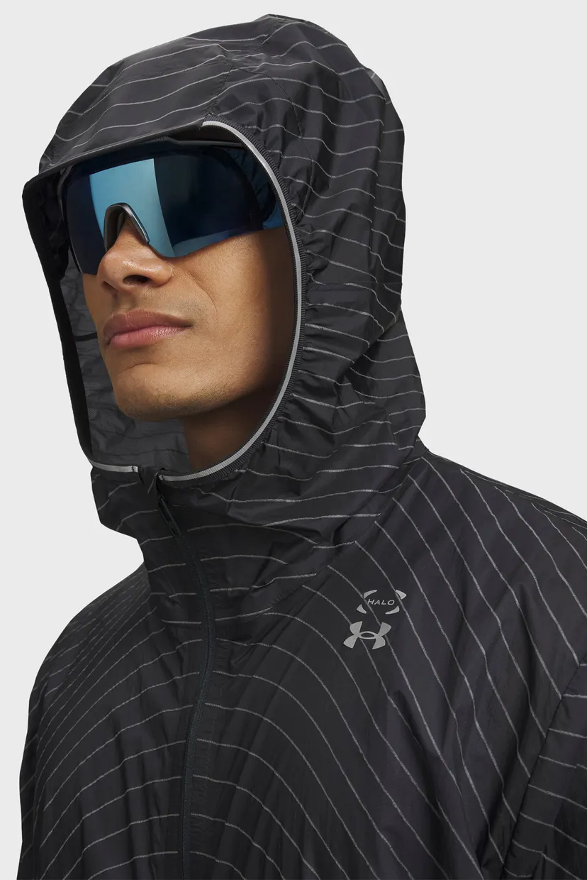 Мужская черная ветровка в полоску UA Halo Run ReflectiveJacket-GRY 3