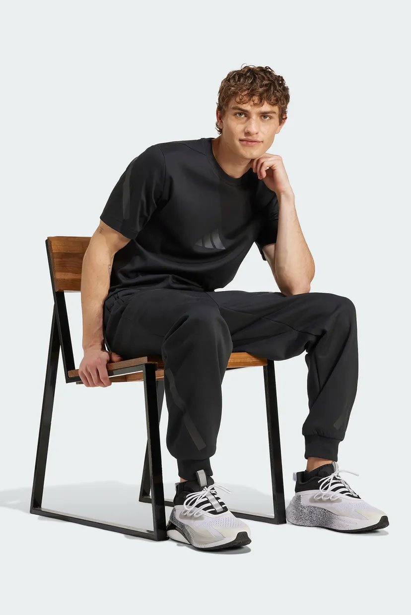 Мужская черная футболка adidas Z.N.E. adidas JE3069 — MD-Fashion