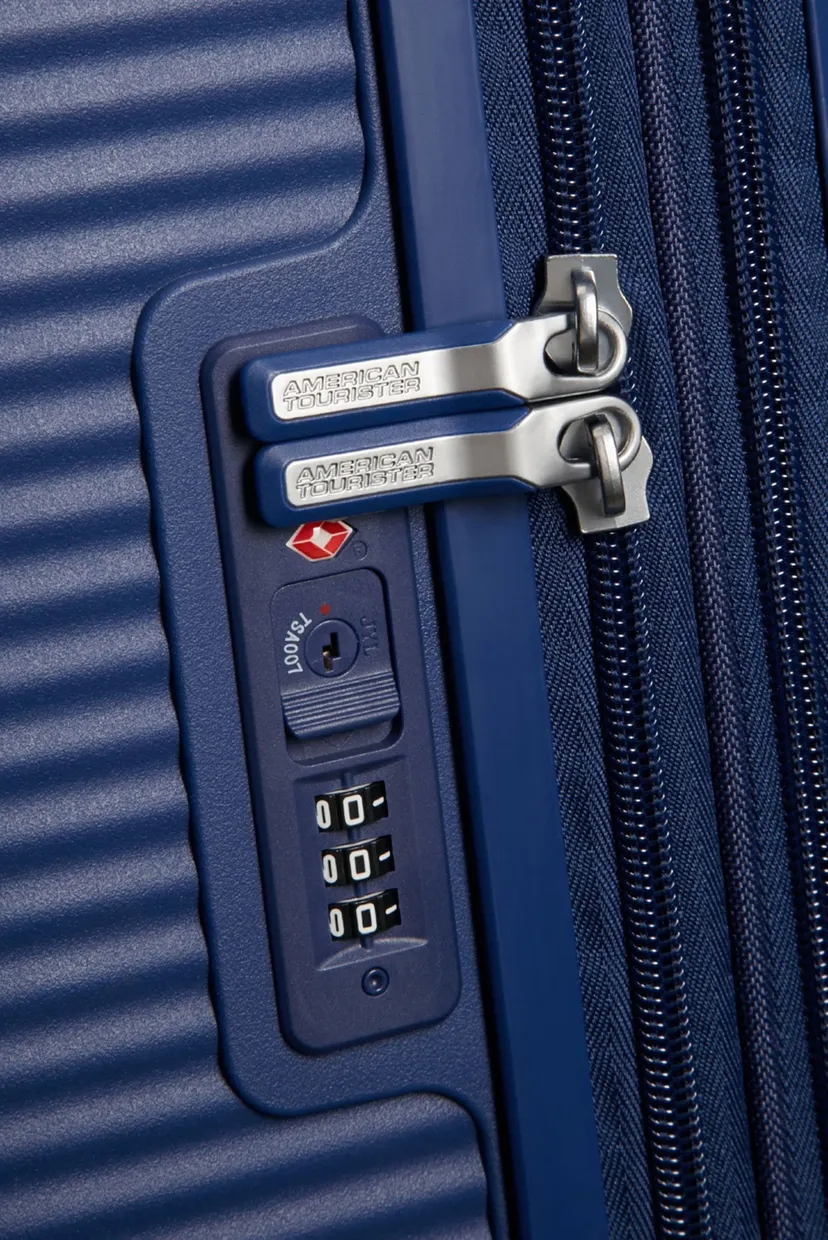 Синий чемодан 55 см SOUNDBOX BLUE 4