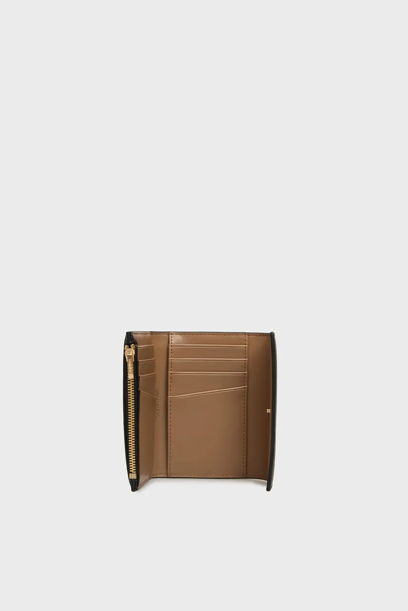 Женский черный кошелек TRIFOLD 4
