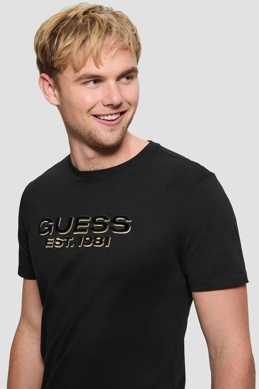 Чоловіча чорна футболка 5