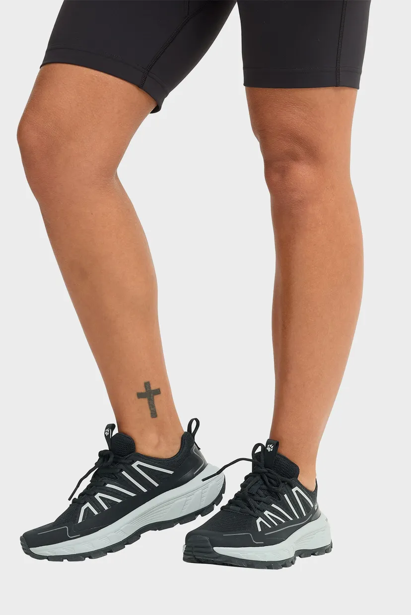 Женские черные кроссовки WILD HIKE LOW W 8