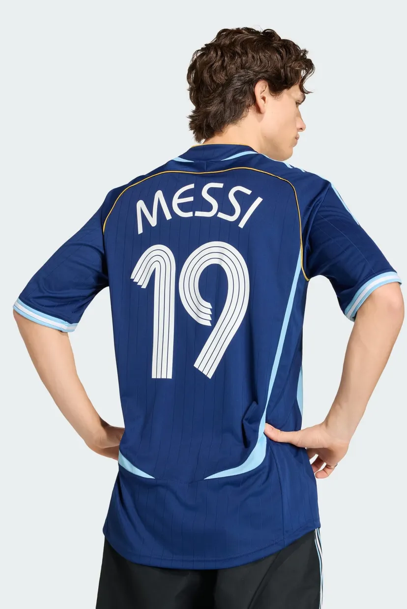 Мужская синяя футболка Argentina 2006 Messi 3