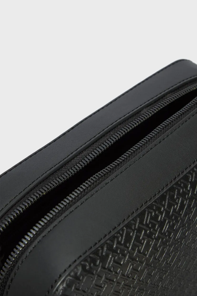 Мужской черный кожаный несессер TH MONOGRAM WASHBAG 5