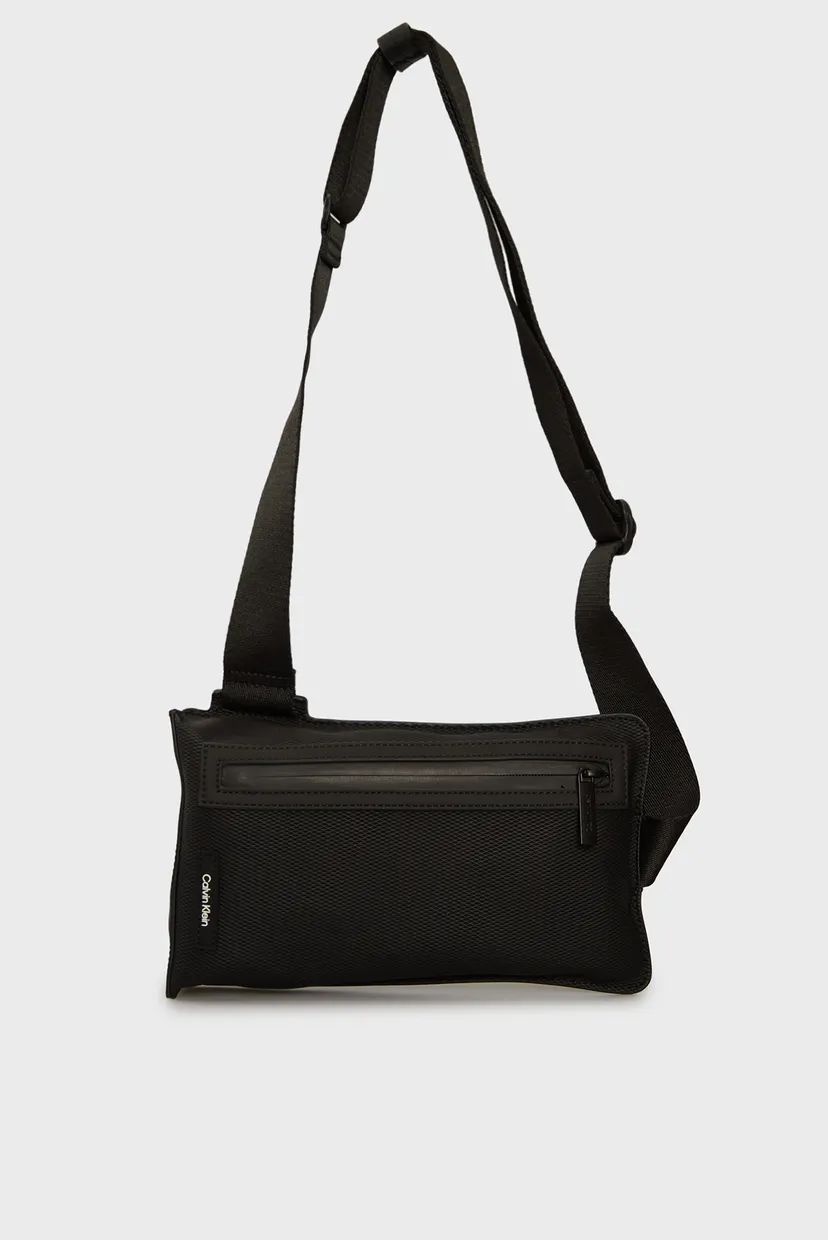Мужская черная сумка CK ESSENTIAL SLING RUB 5