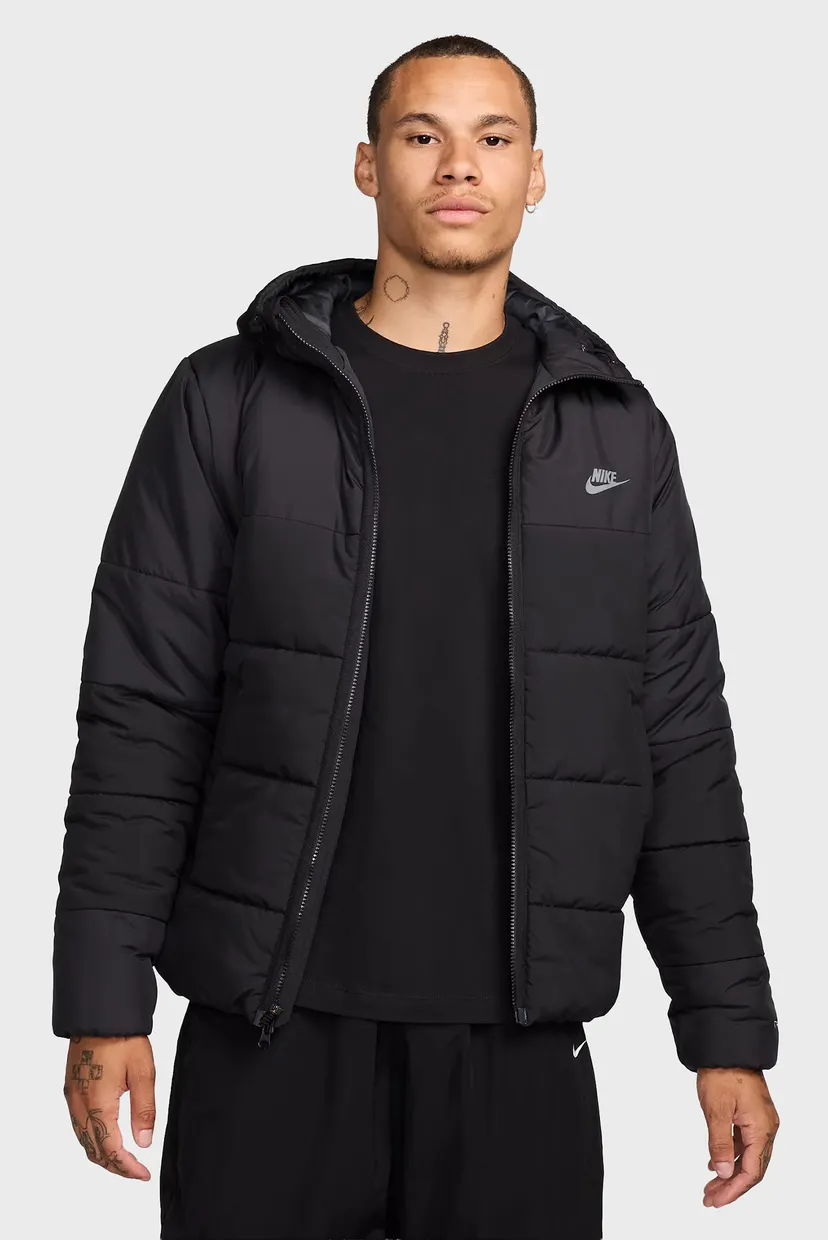 Мужская черная куртка Nike HF6825-010 — MD-Fashion