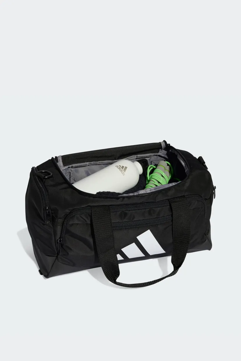 Черная спортивная сумка Training Defender Duffle XSmall 3