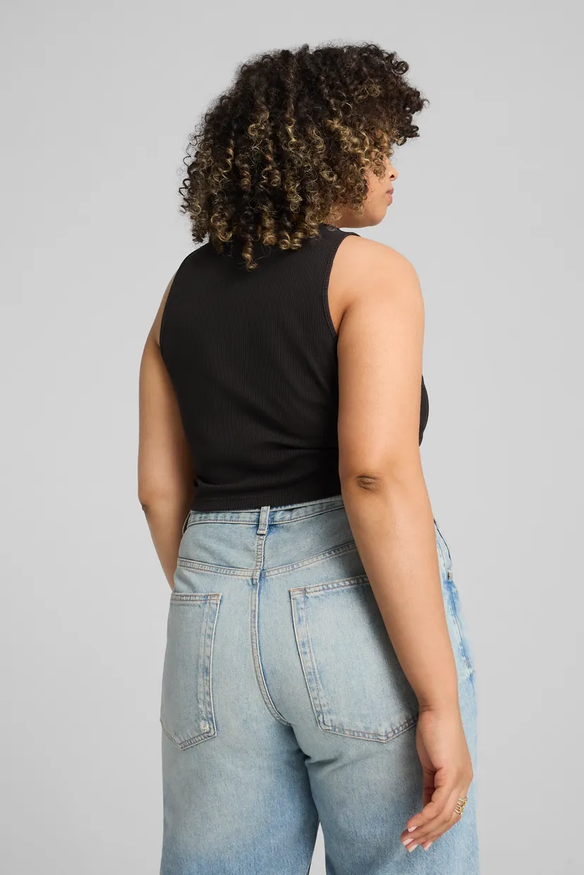 Женский черный топ WARDROBE ESS Ribbed Crop Top Women 3