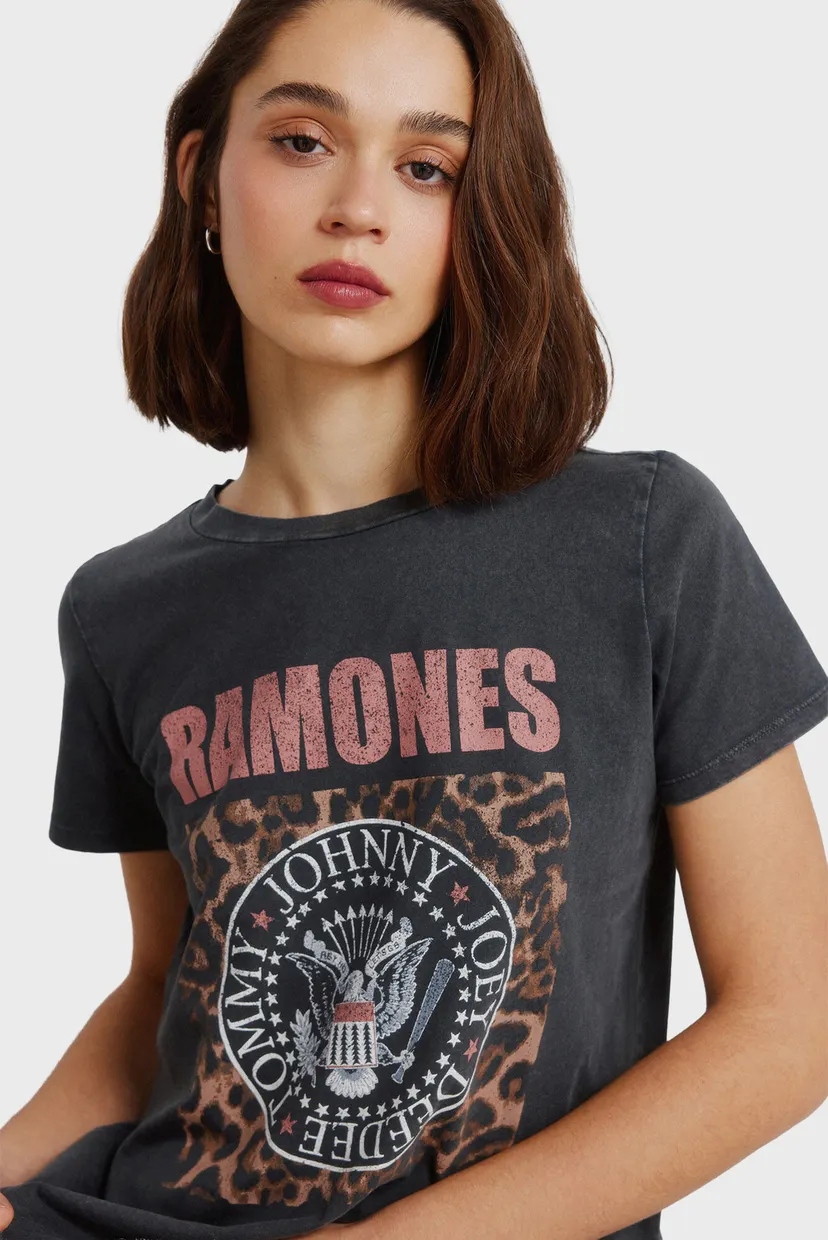 Жіноча сіра футболка Ramones 4