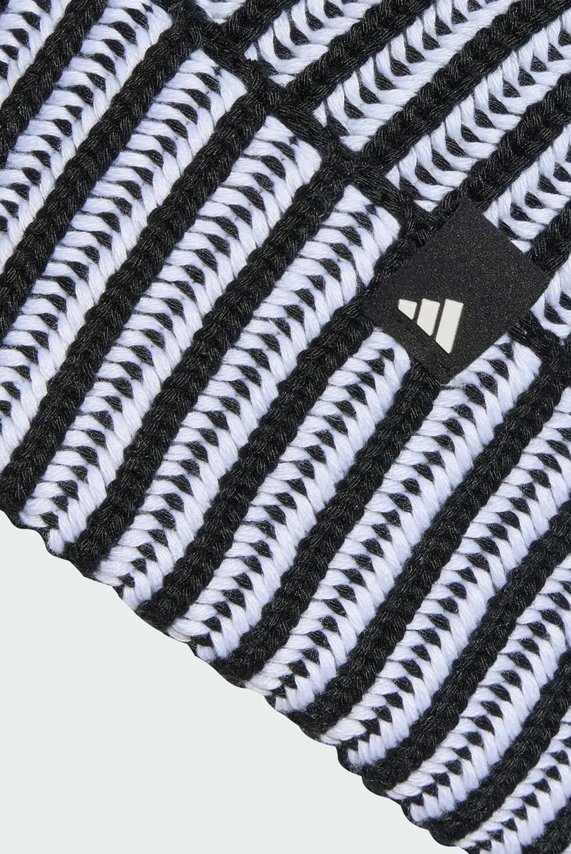 Черная шапка EFFECT BEANIE 3