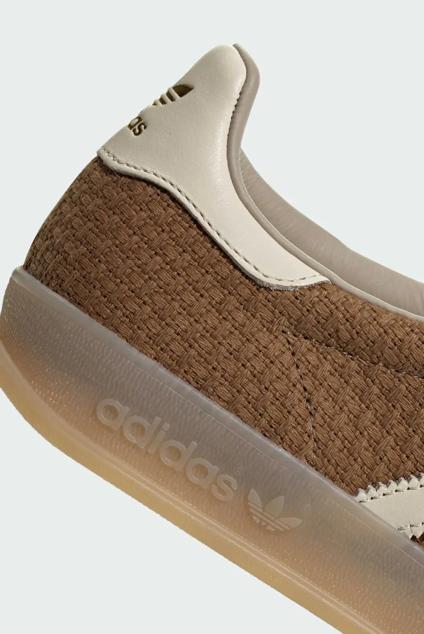 Чоловічі коричневі снікерси Gazelle Indoor 9