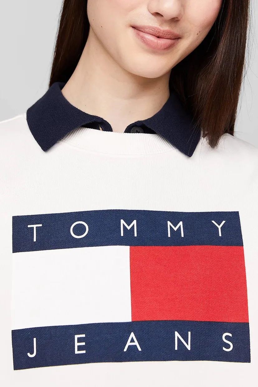 Женский белый свитшот TJW OVS TOMMY FLAG CREW 4