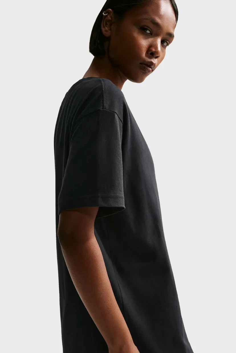 Женская черная футболка W NSW CLASSIC SS TEE 5