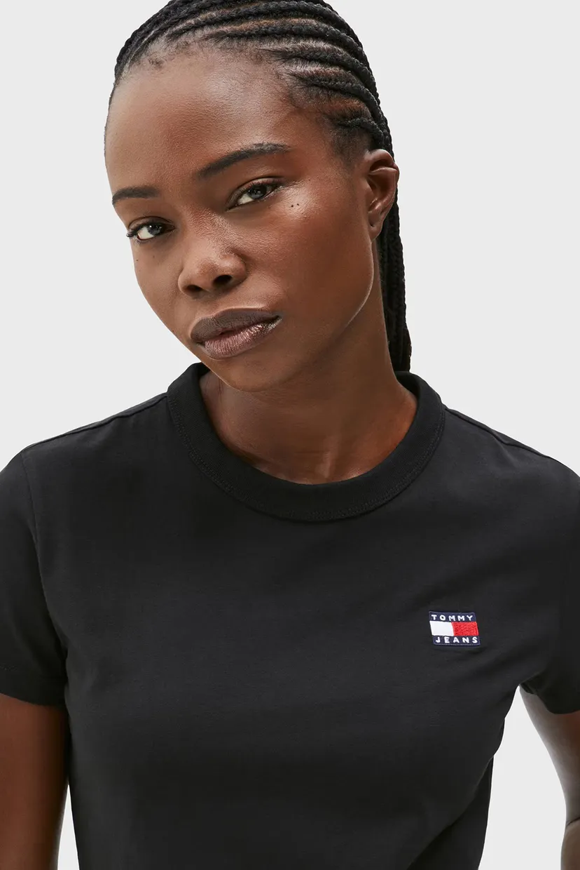 Женская черная футболка TJW  REG BADGE TEE 4