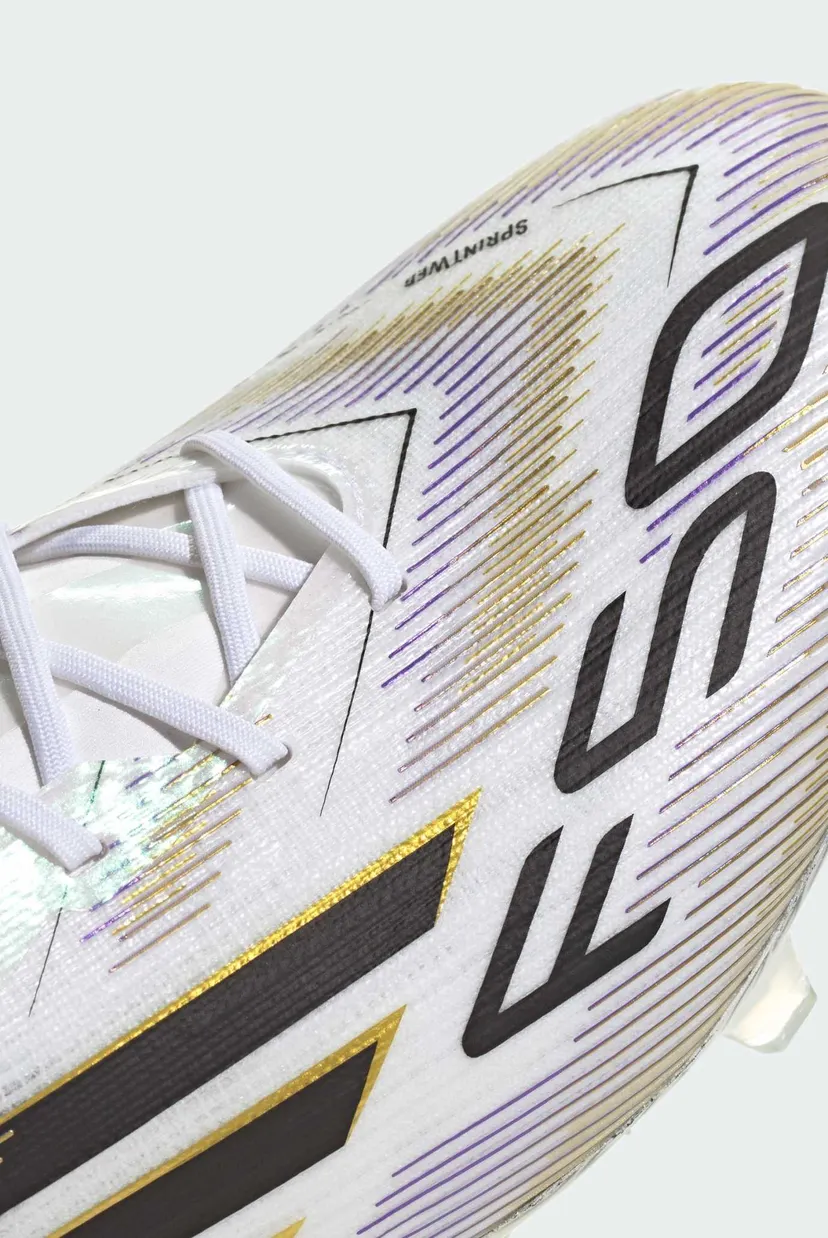 Білі бутси F50 Elite Firm Ground 8