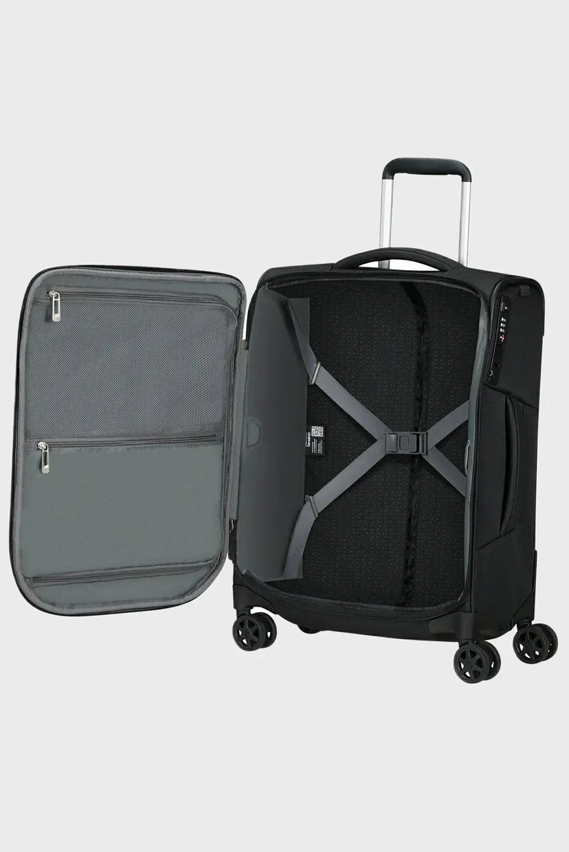 Черный чемодан 55 см RESPARK 6