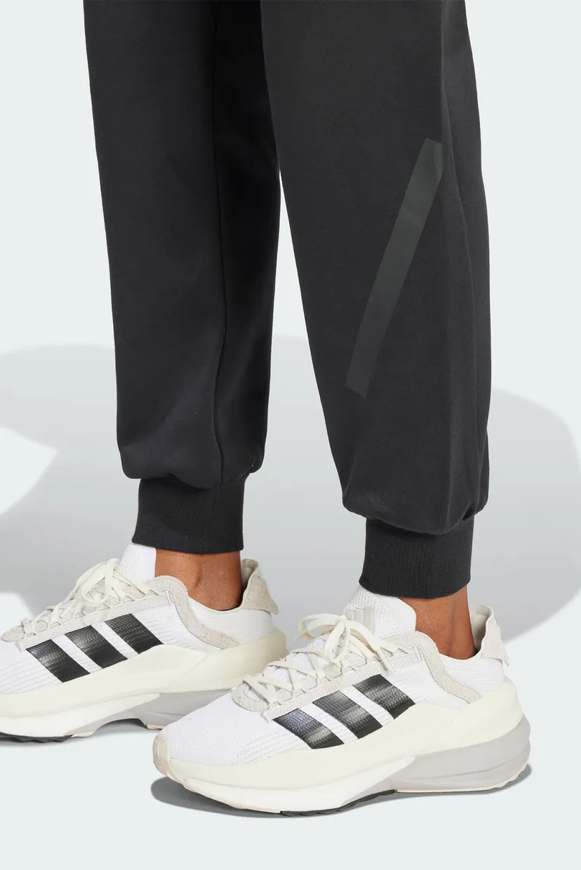 Жіночі чорні спортивні штани adidas Z.N.E. 6