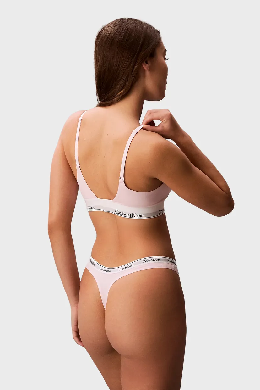 Жіночі пудрові трусики THONG 3