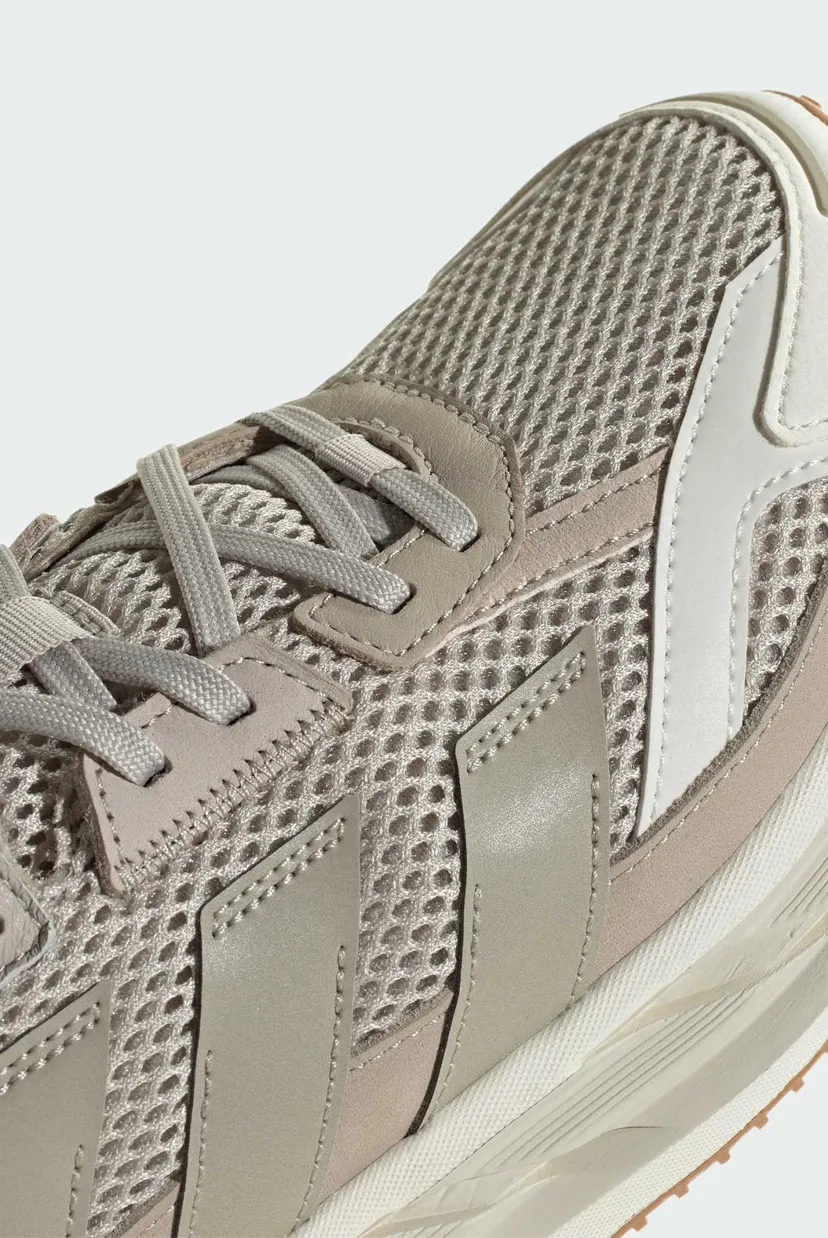 Жіночі бежеві кросівки Adistar 3 Sportswear 7