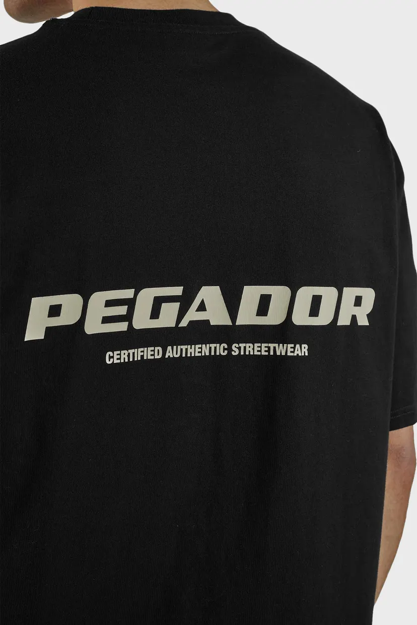 Мужская черная футболка Colne Logo Oversized 4