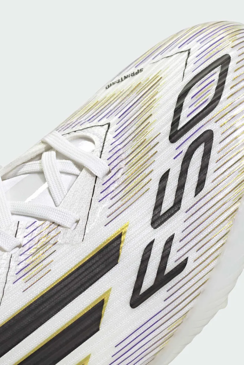 Білі бутси F50 League Turf 7