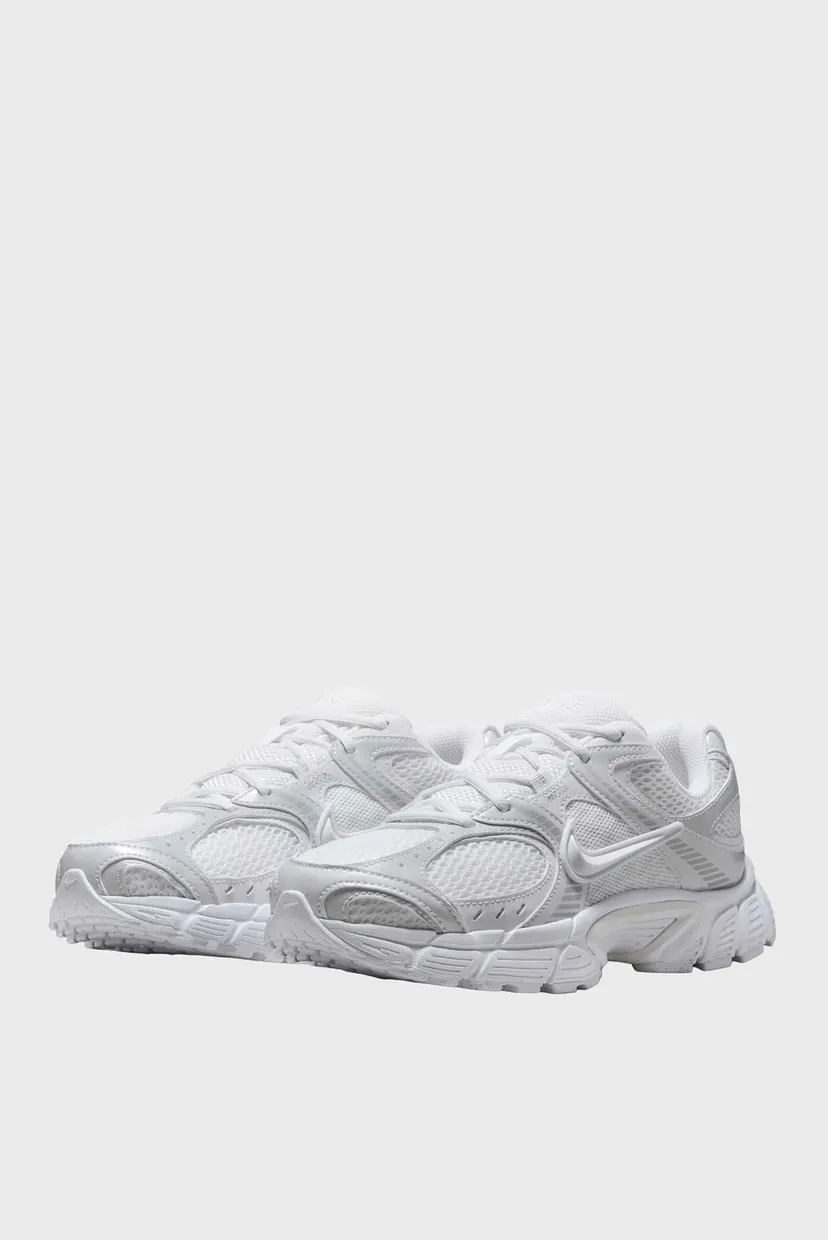 Женские белые кроссовки W NIKE V5 RNR 3