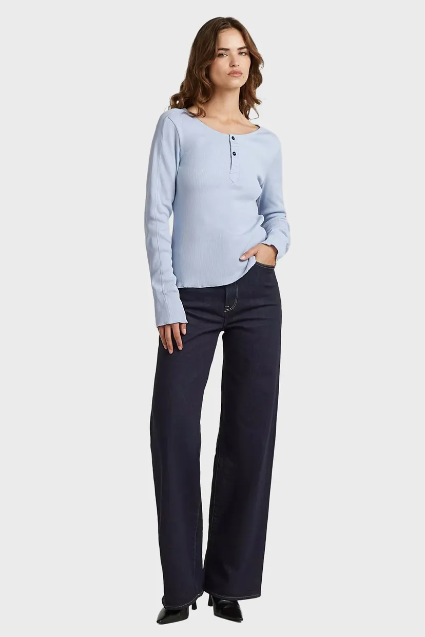 Женский голубой лонгслив henley 5