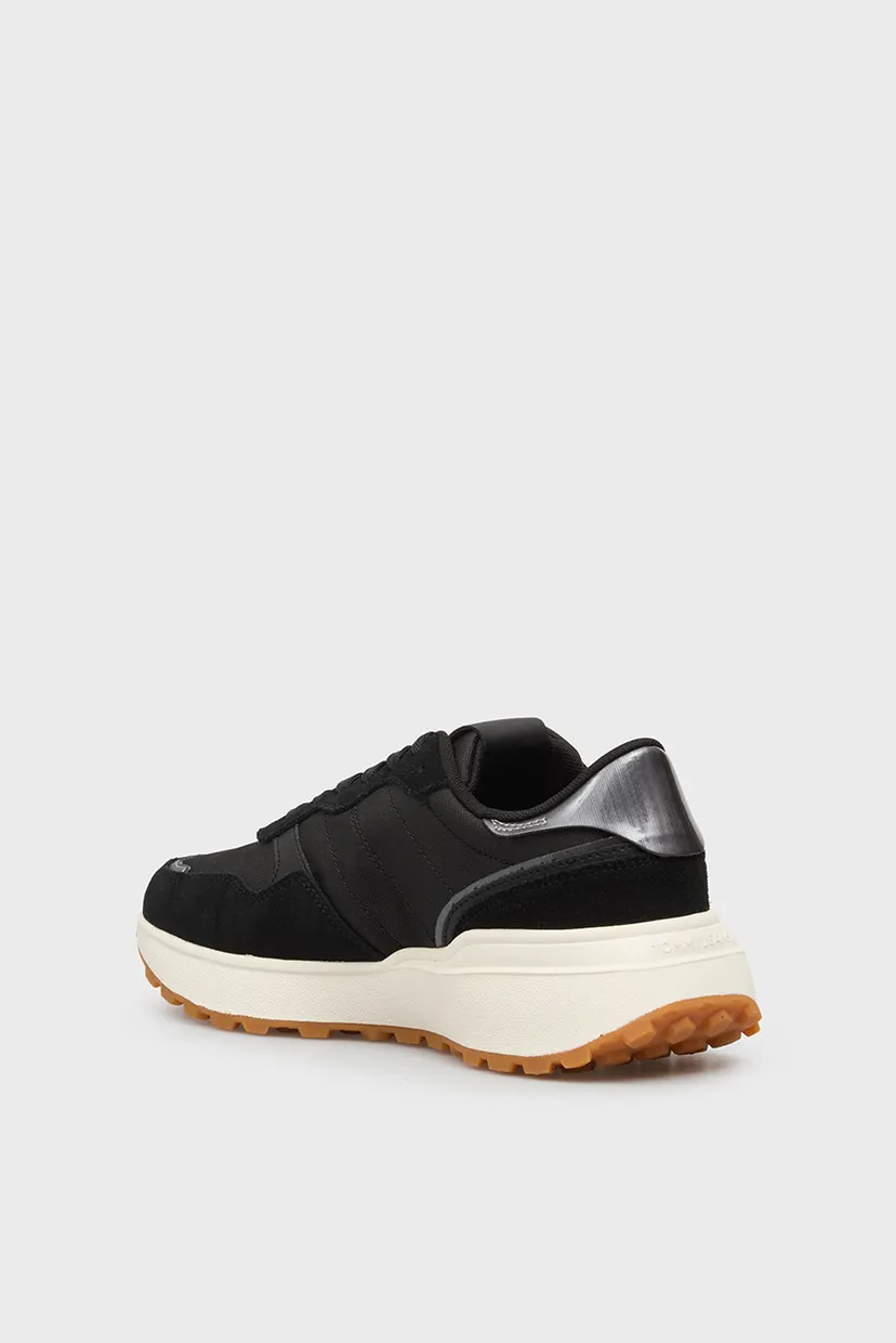 Жіночі чорні кросівки CLEATED RUNNER 5