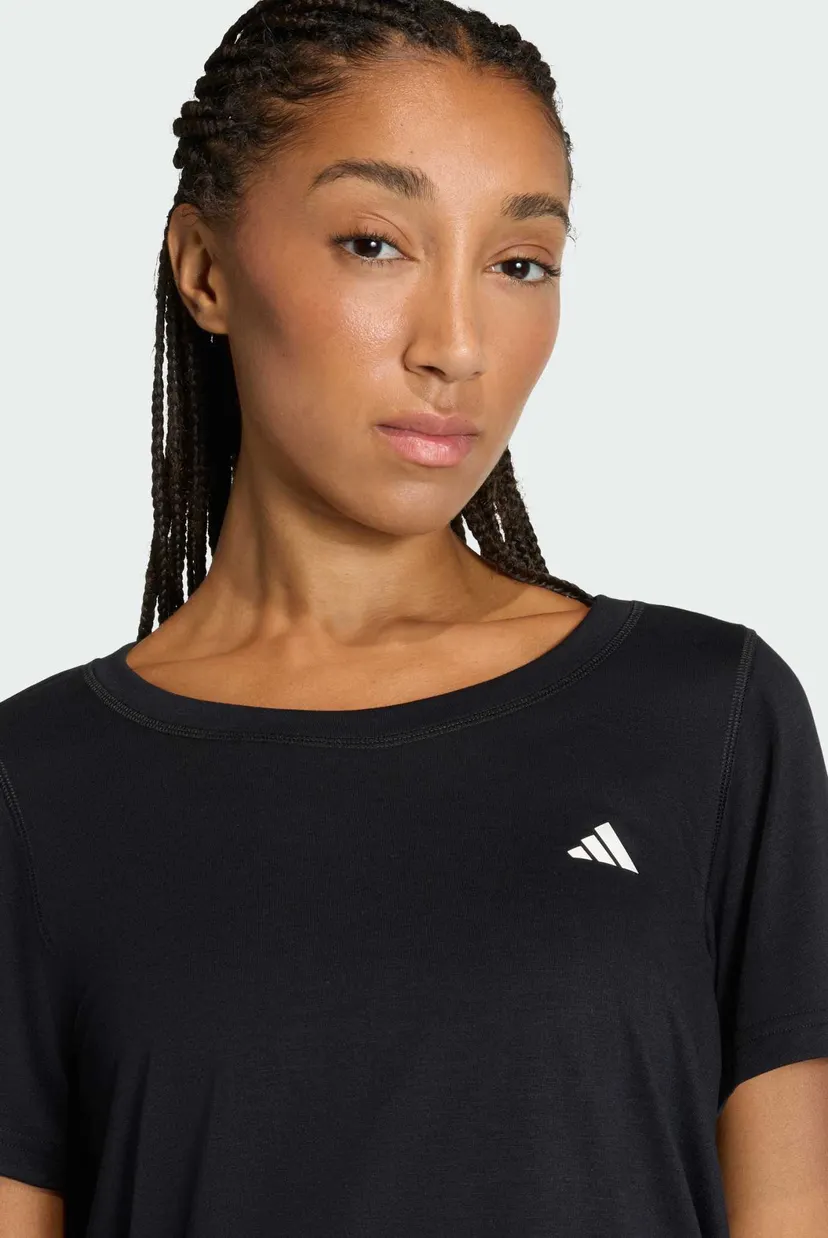 Жіноча чорна футболка Workout Essentials Scoop Neck 4