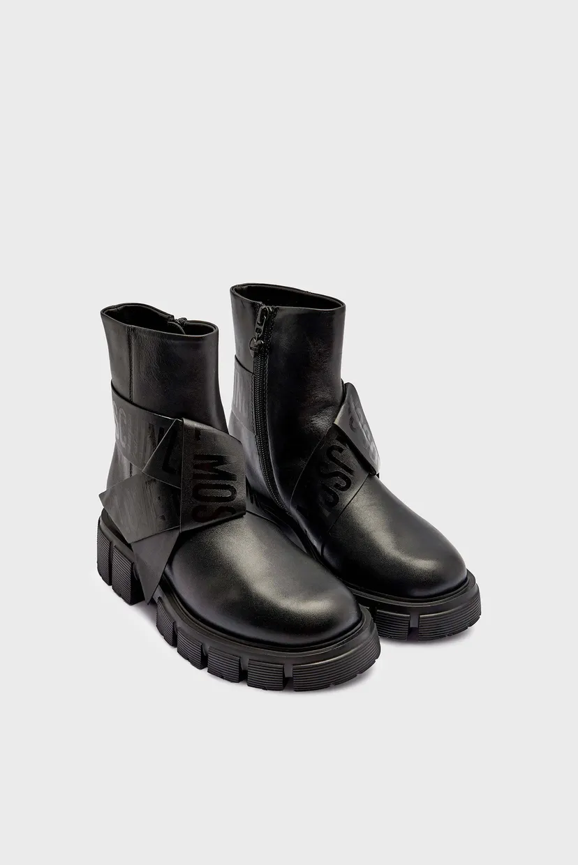 Жіночі чорні шкіряні черевики Love Moschino JA24115G0NIAX000 — MD