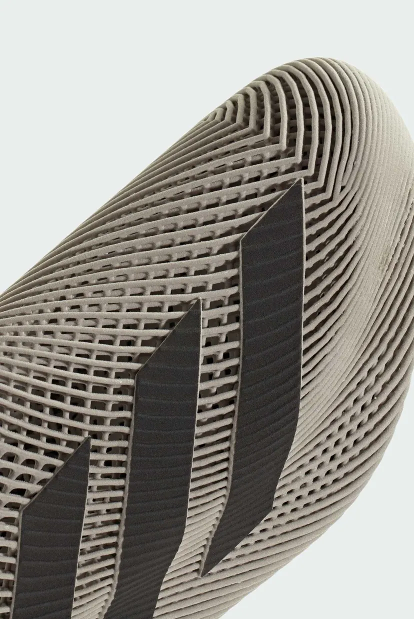 Коричневі кросівки CLIMACOOL 8