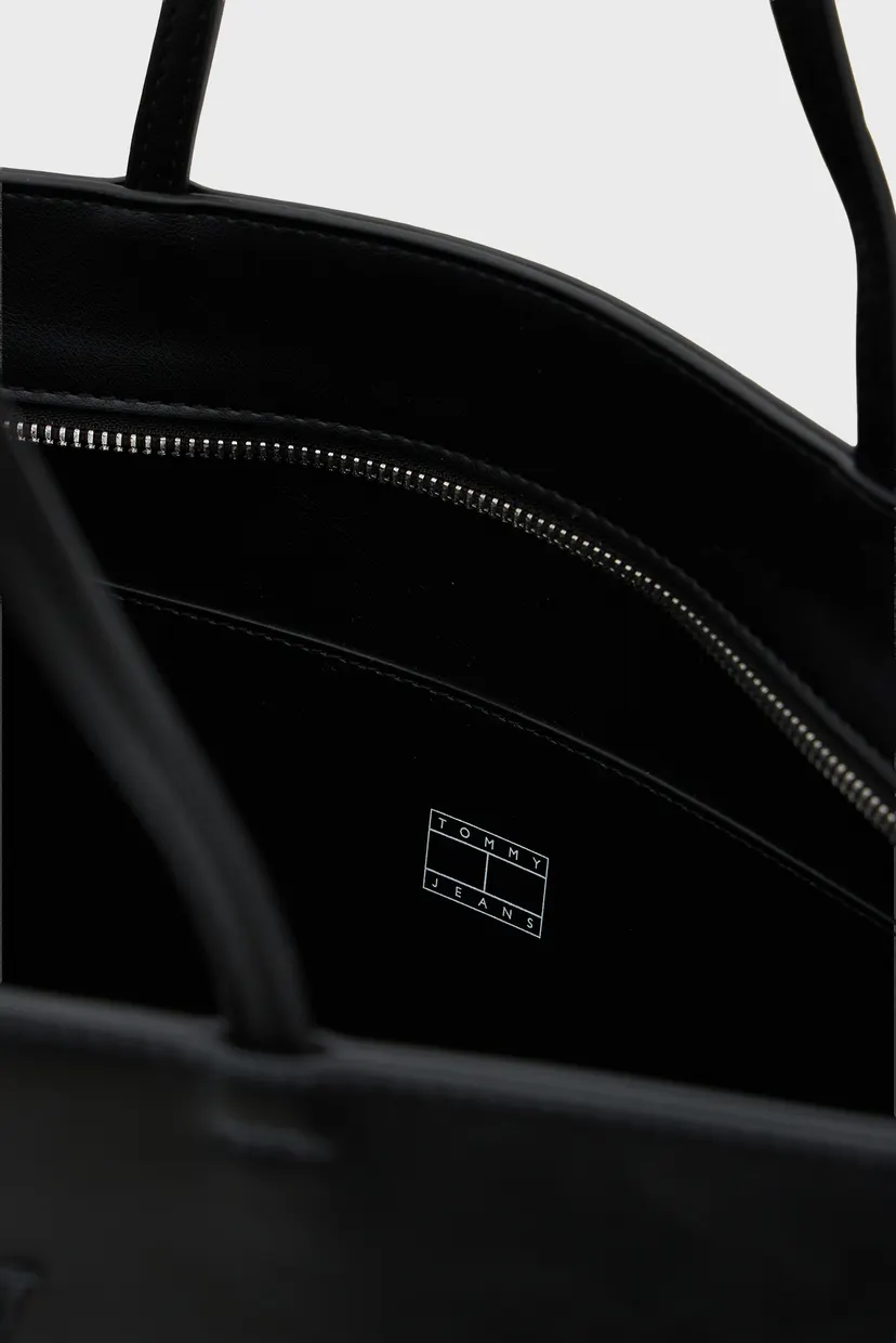 Женская черная сумка MUST TOTE 5