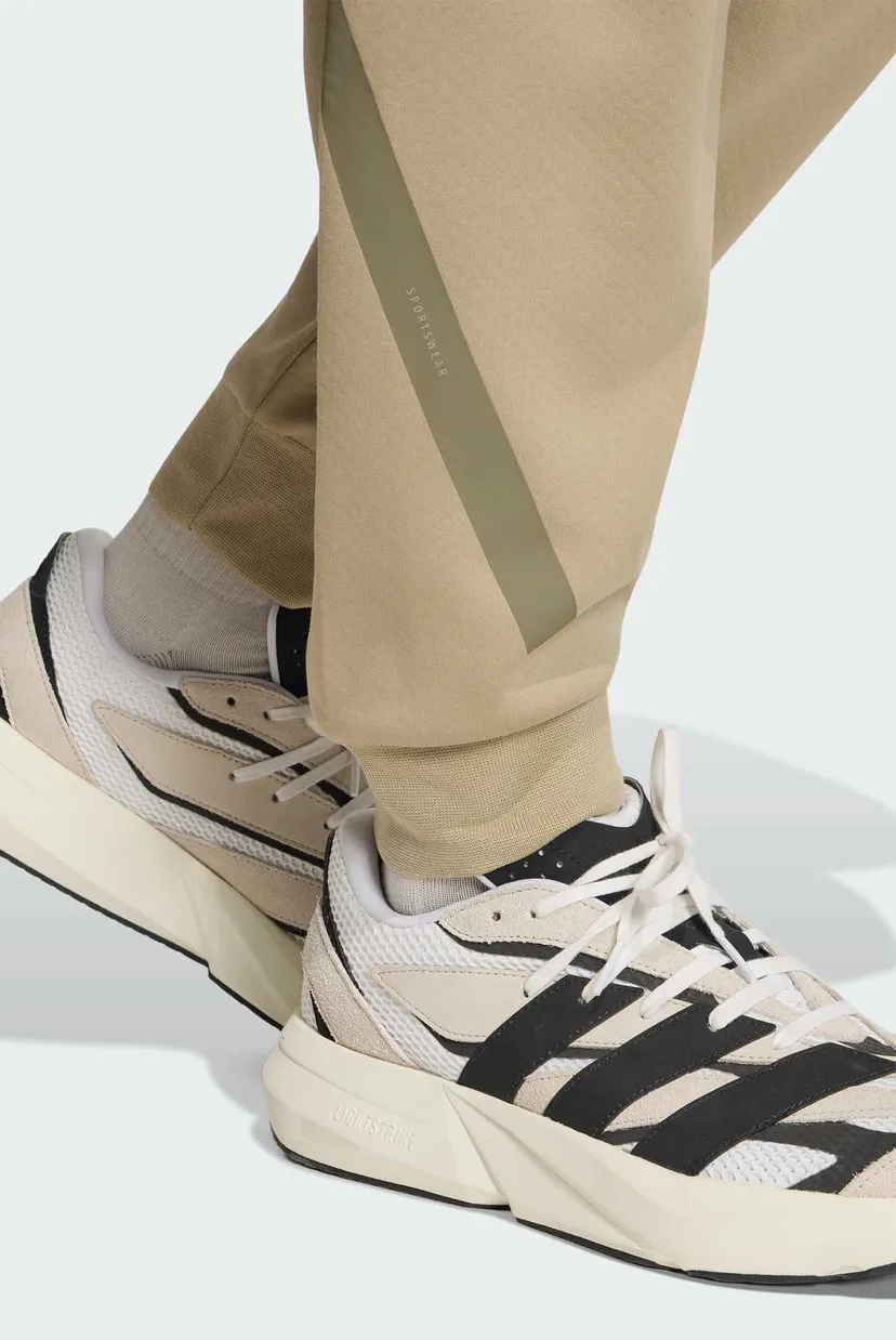Чоловічі бежеві спортивні штани New adidas Z.N.E. 5