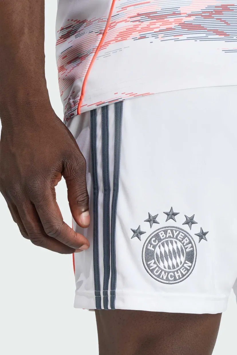 Чоловічі білі шорти FC Bayern 25/26 Away 4