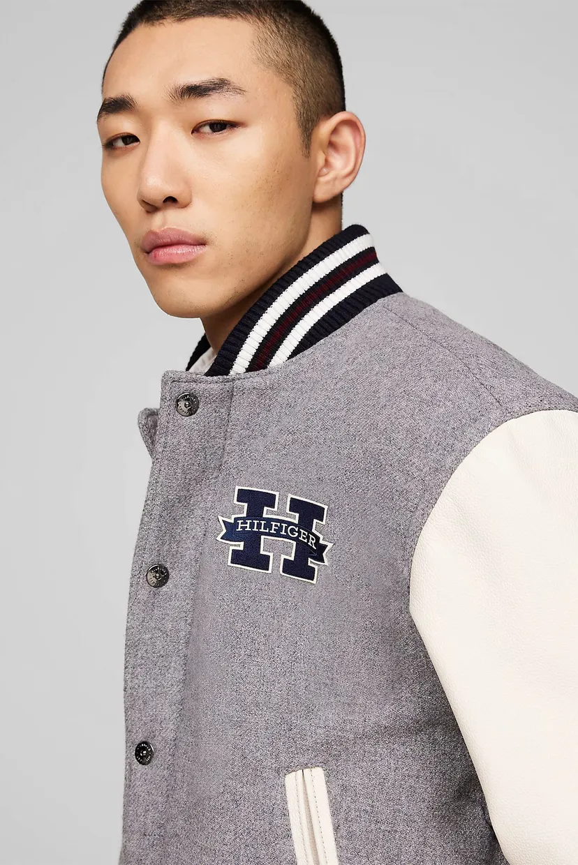 Чоловічий сірий вовняний бомбер LEATHER VARSITY JACKET 4