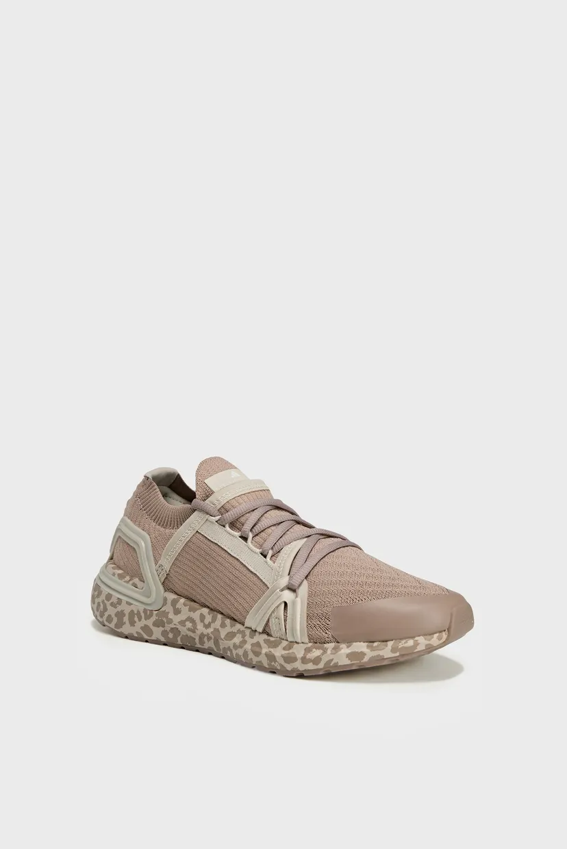 Женские бежевые кроссовки adidas by Stella McCartney Ultraboost DNA 4