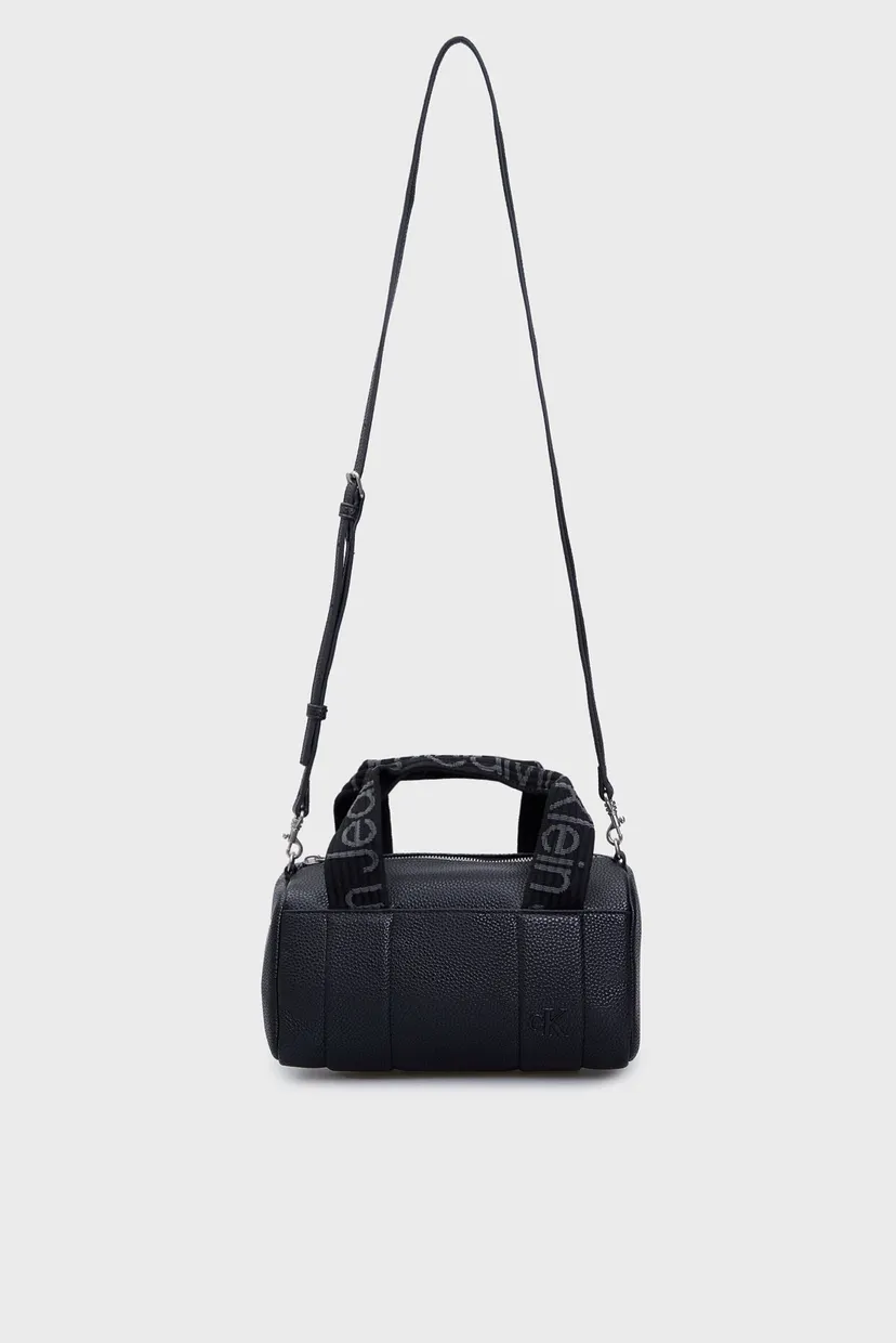Женская черная сумка ULTRALIGHT SQ BARREL BAG23 PU 5