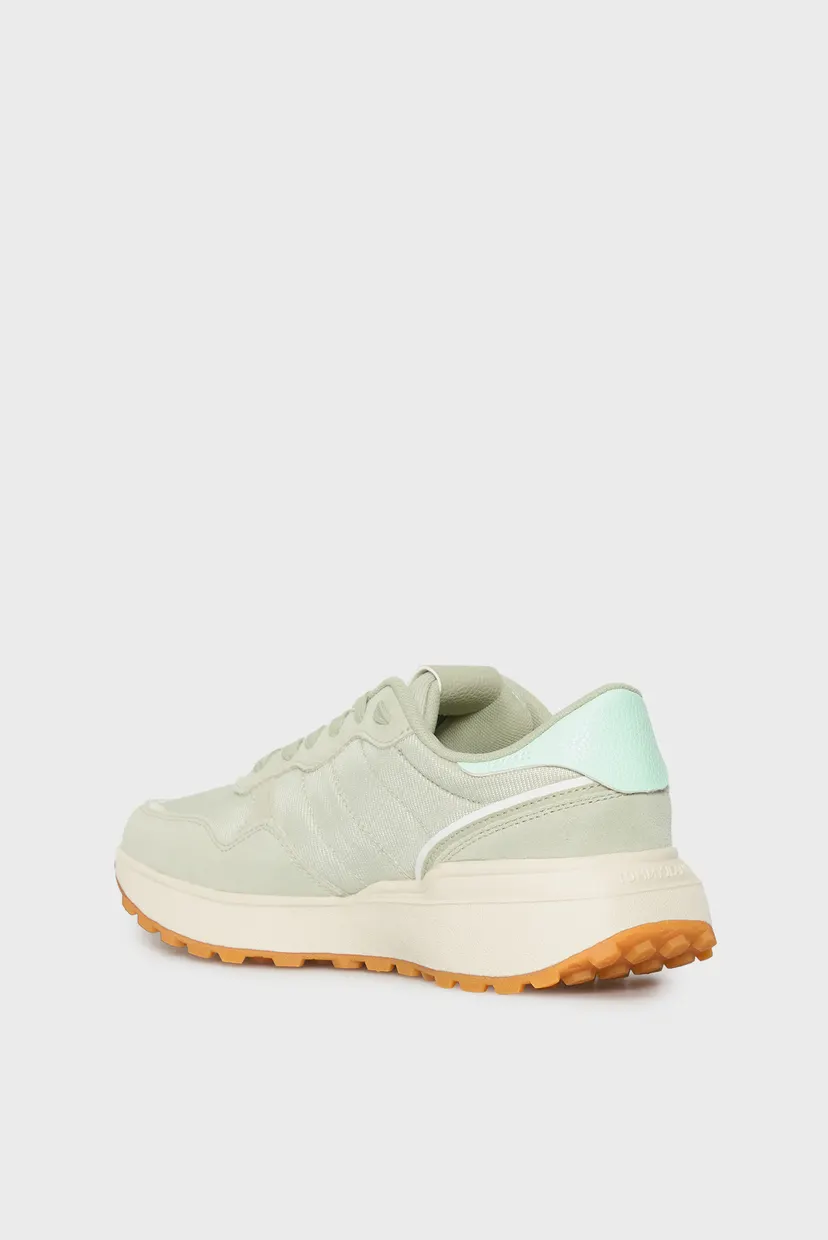 Жіночі м'ятні кросівки CLEATED RUNNER 5